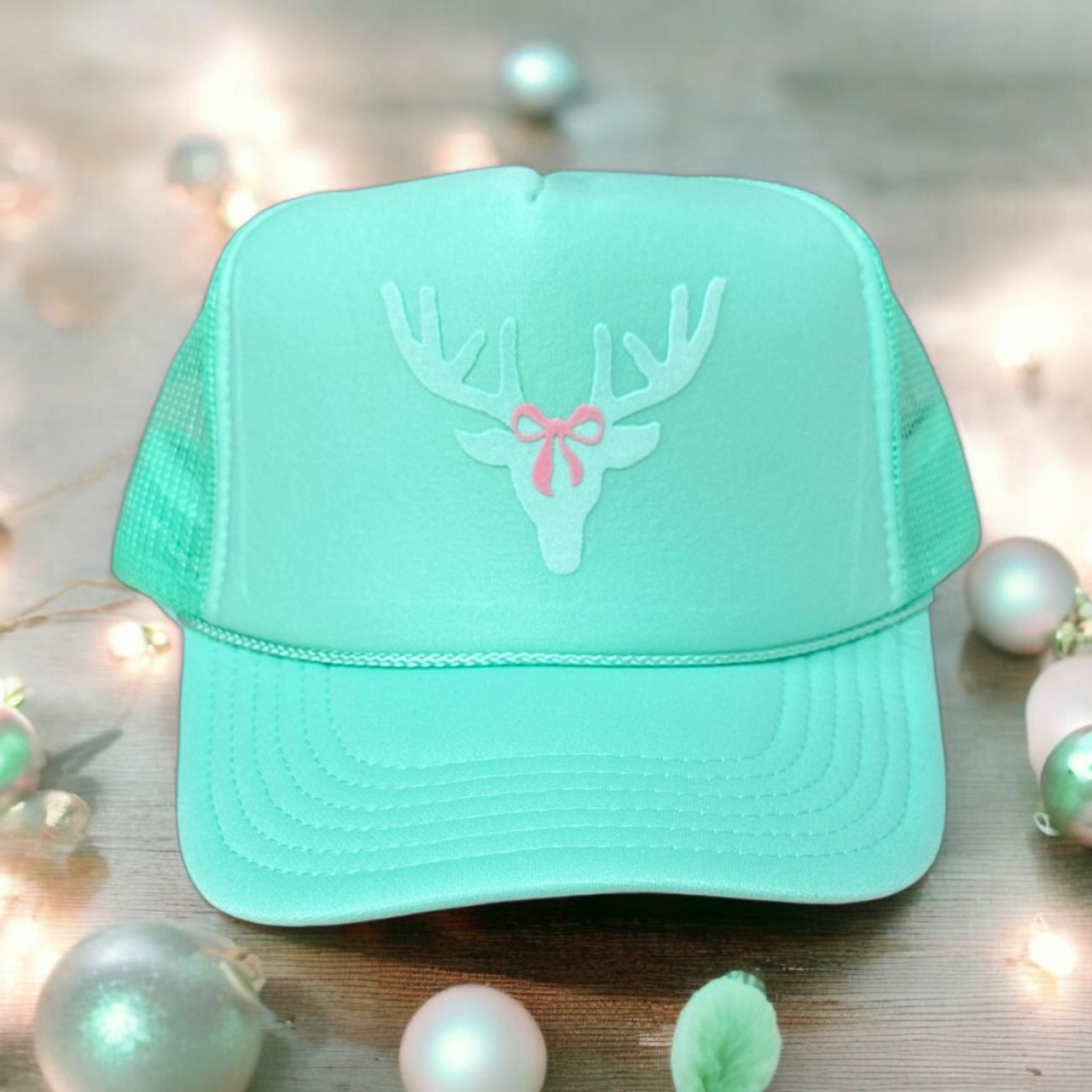 Christmas Deer (tone on tone) - Mint Trucker