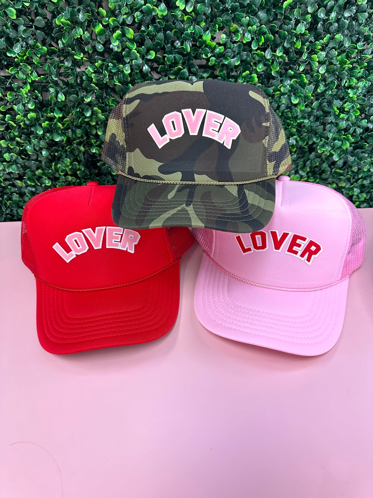 LOVER - (red/white velvet) - Light Pink Trucker