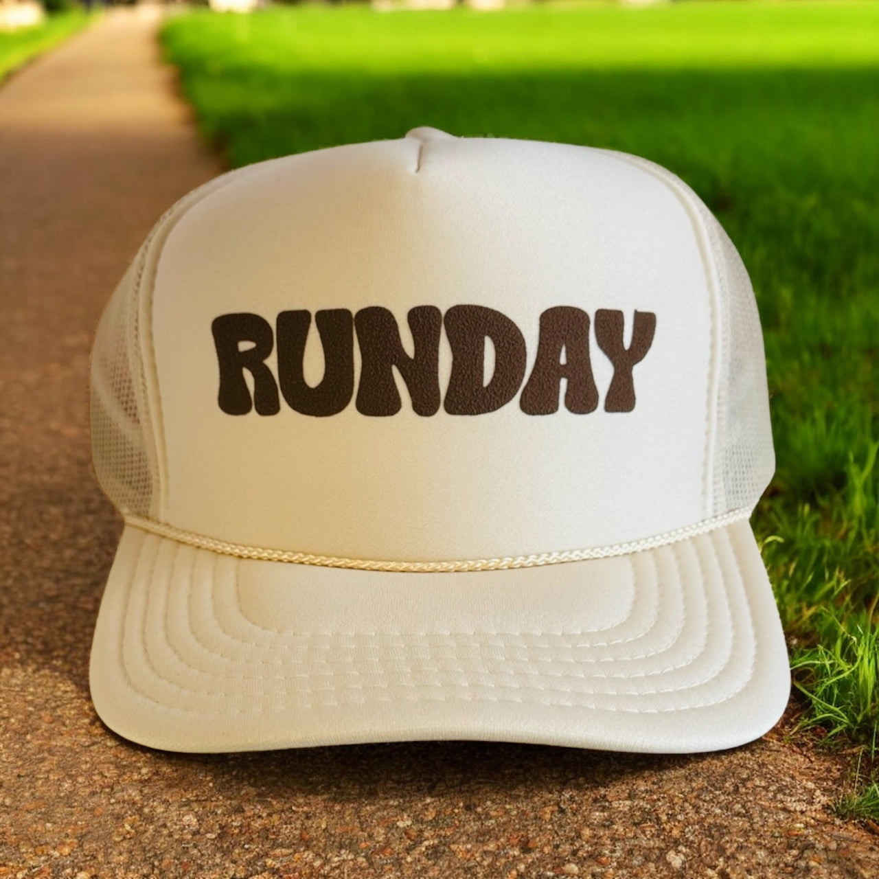 RUNDAY (brown) -Tan Trucker Hat