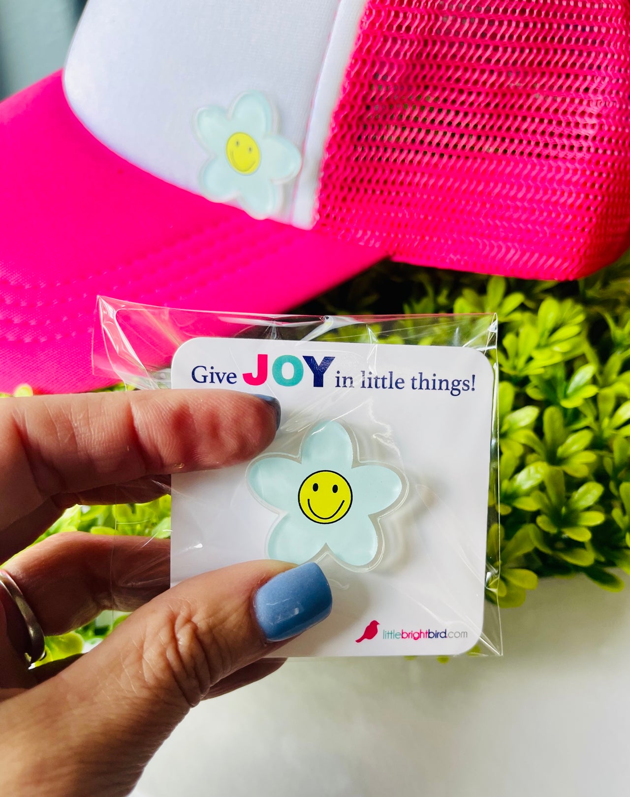 Happy Flower Pin